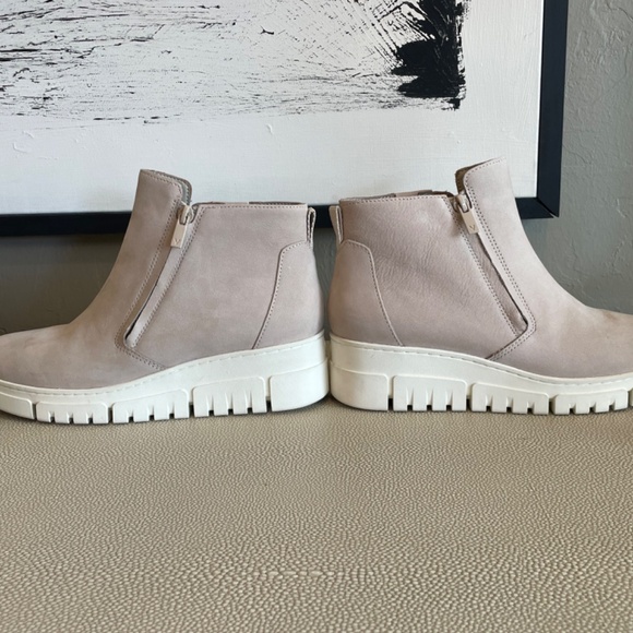 Vionic Uptown Sur Waterproof Wedge Ankle Boots - Picture 3 of 7